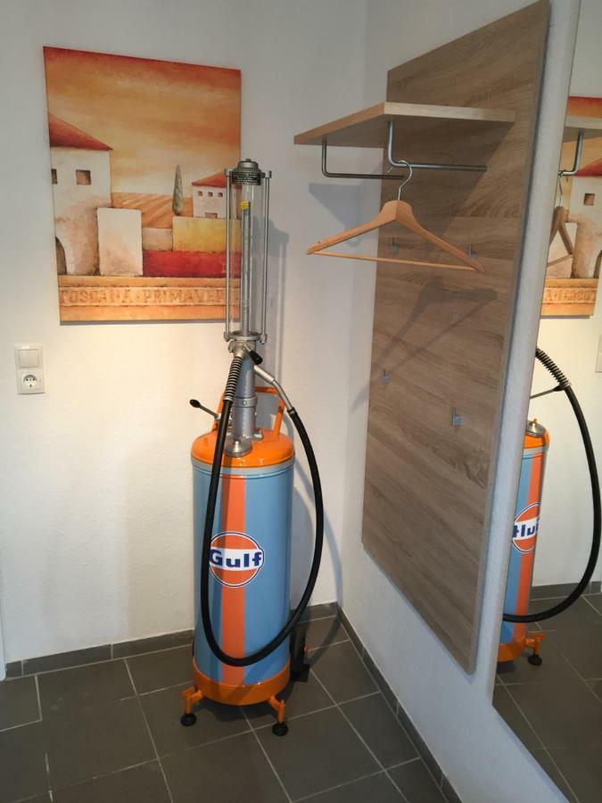 Alte Tankstelle Daire Strassenhaus Dış mekan fotoğraf